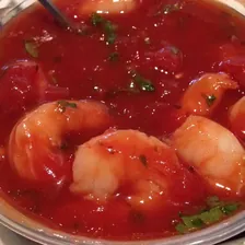 Shrimp cooked in red salsa